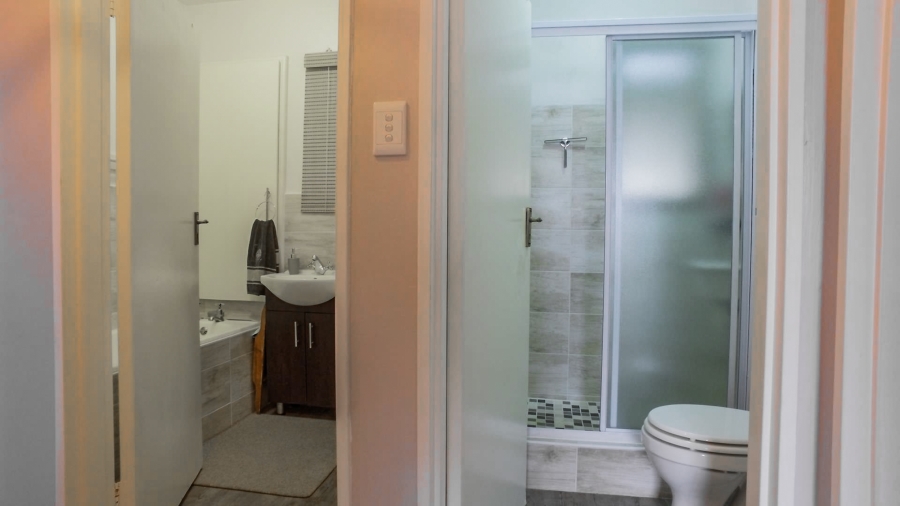 2 Bedroom Property for Sale in Humewood Eastern Cape